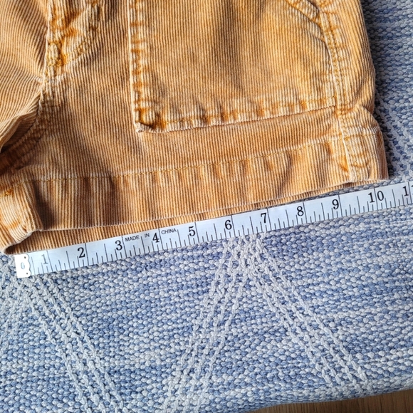 American Eagle Mustard Corduroy Shorts - Picture 8 of 9
